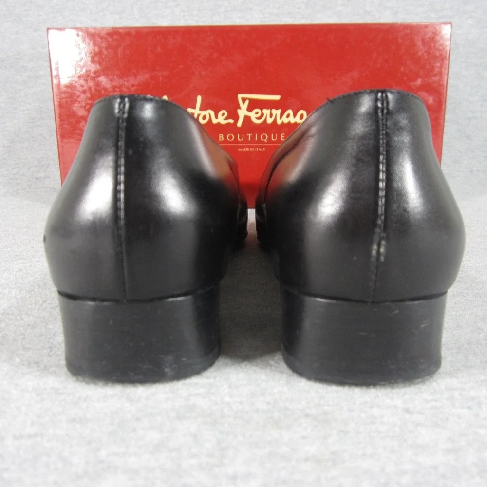 Salvatore Ferragamo Riguccia Pump 9 AA Black Leather Patent Cap Toe Slip On Heel